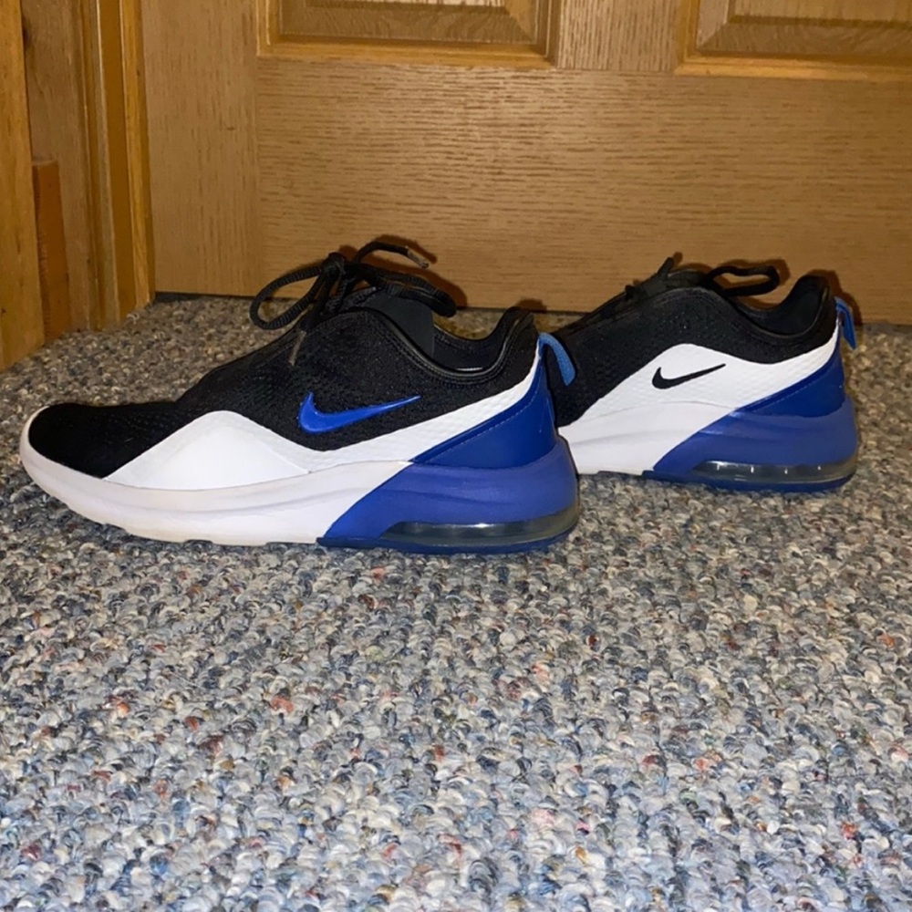 Nike Men's Black, Blue, and White Athletic Shoes